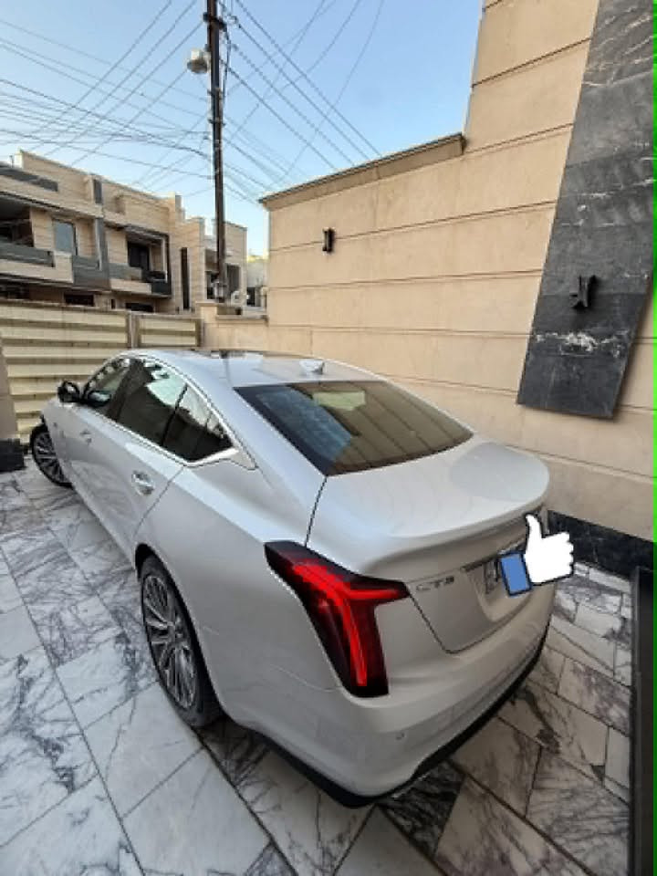 السلام عليكم 
كاديلاك 
موديل 2020
فئة لكجري 
CT5
V6
ماشية 55,000  الف كيلو 
صور امريكا واضحة بالصور 
صبغ جاملغ وربع البنيد 
ايرباك سستم 
و رصعة بالباب الخلفي
رقم بغداد الجديد بأسمي 
مكانها : بغداد - العامرية 
سعرها :  18,500$ وبيها مجال ان شاء الله 
للاستفسار : *********** وبي واتس اب ايضا
