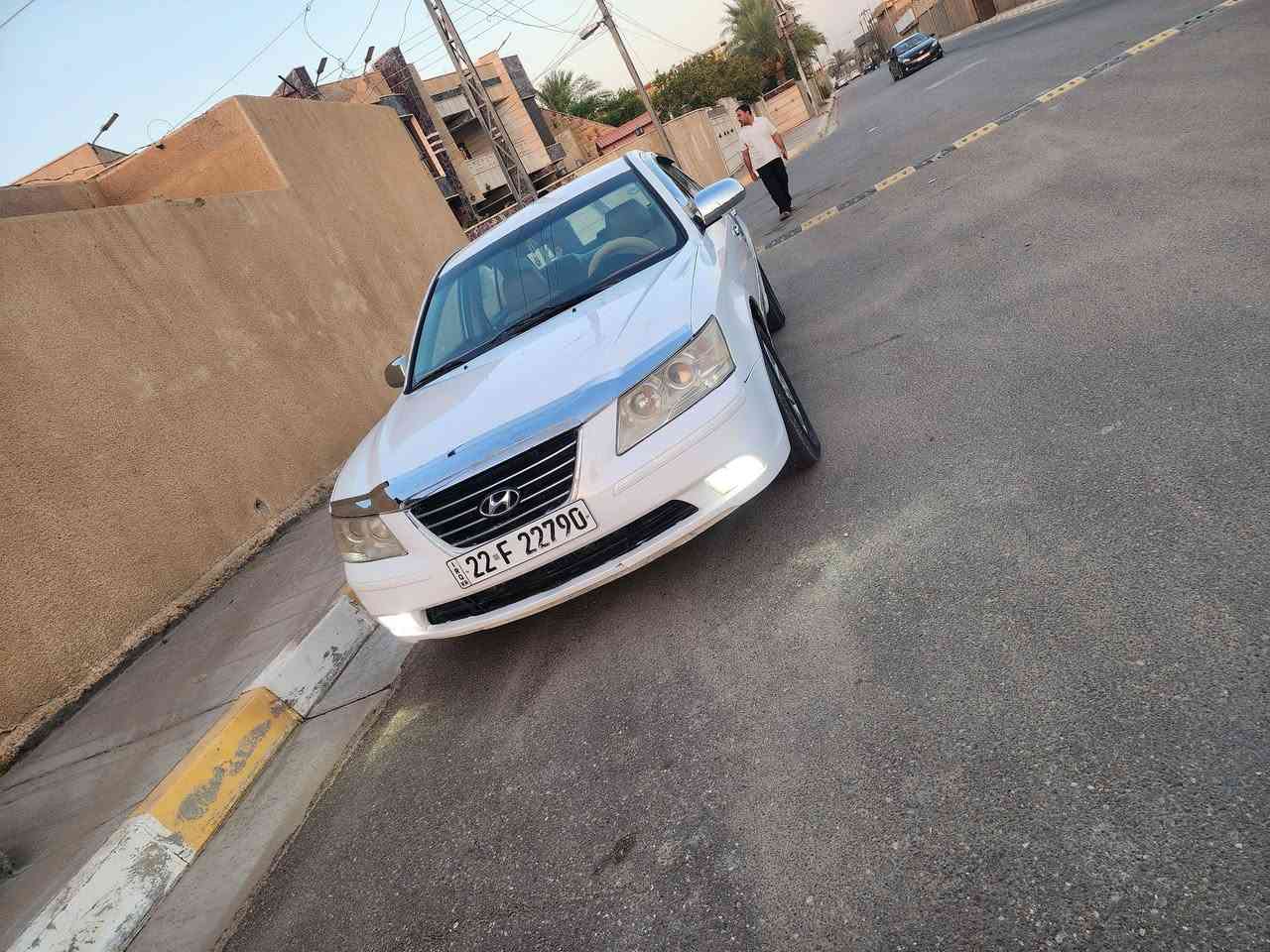 السلام عليكم من رخصة الادمن للبيع سيارة سوناتا خليحي رقم اربيل الدولي موديل 2009 محرك 2400تحول مباشر محرك كيير خير من الله تبريد جاهزه تخم تاير صدر امامي خلي كله جديد سيارة  مصبوغه حزام جماليه فقط مكفوله من اي حادث السعر 93وبيه مجال حك الجيه العنوان الانبار فلوجه رقم الهاتف ///***********//***********
