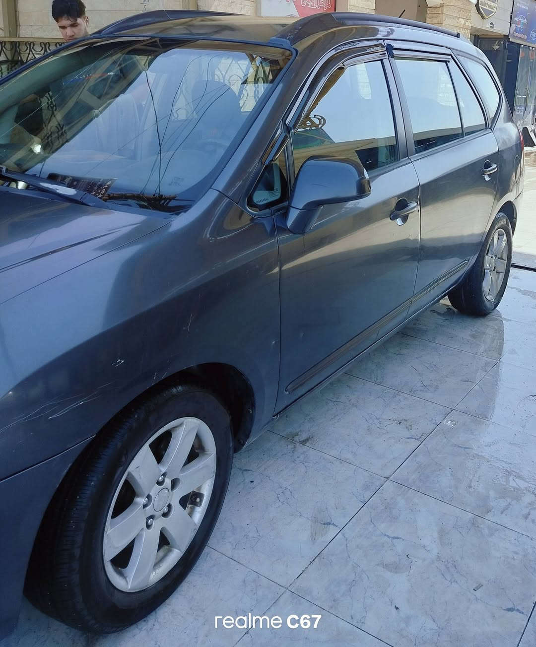 كيا راندو امريكي ضررا جاملغ الورا دون دواخل محرك 2400 السعر 80 وبيها مجال تواصل على الرقم واذا اكو معارضه ***********
