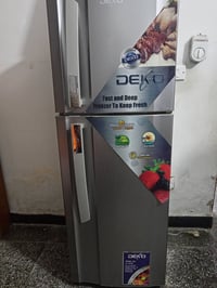ثلاجة البيع نضيف كلش سعره 190 وبيهه مجال 07770040760 والتصال على هاذا ...