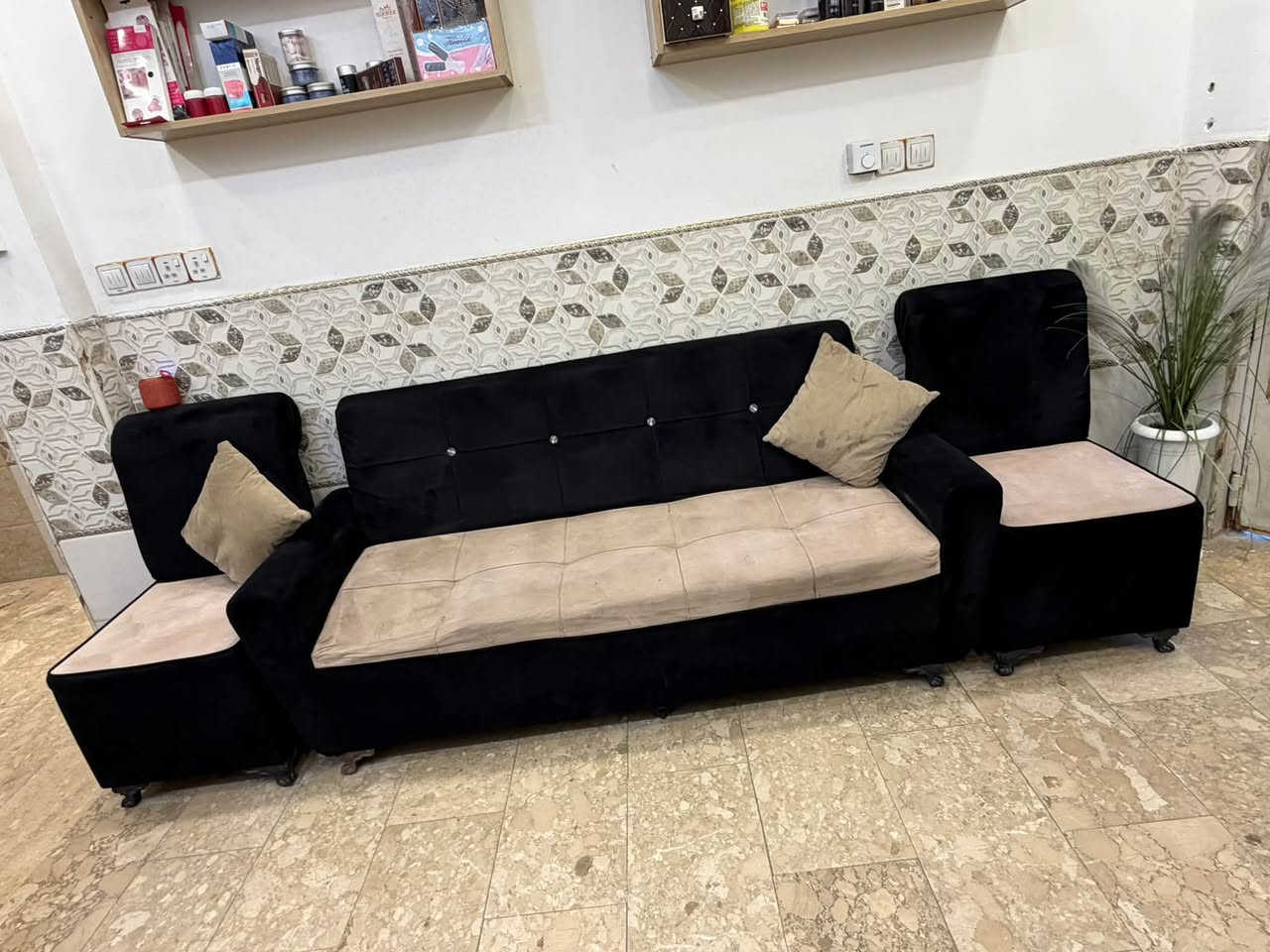 اغراض للبيع نضيفه 
مابيها اي ضرر 
مكاني البلديات 
***********
