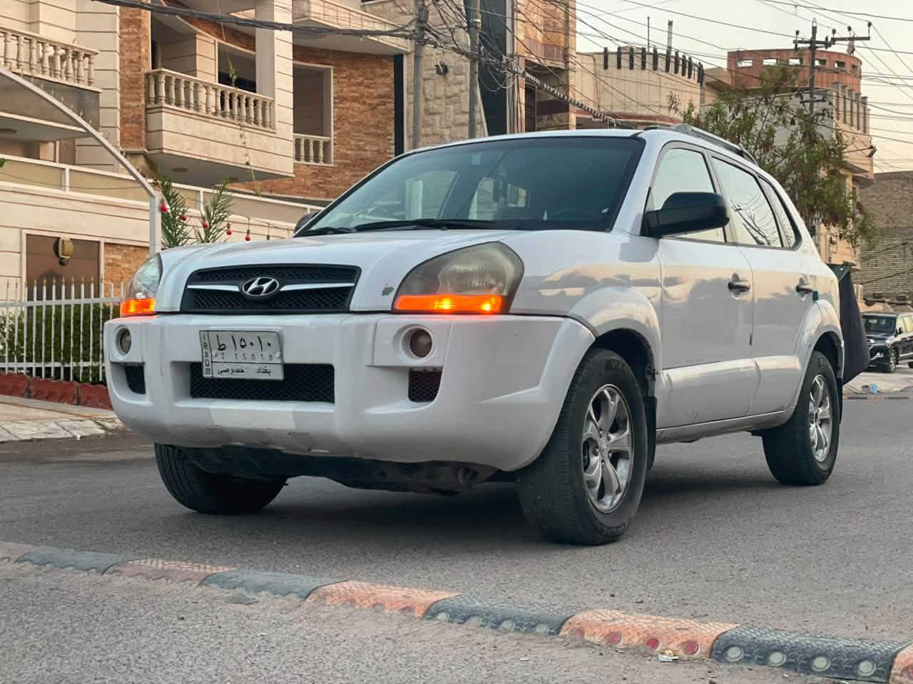 السلام عليكم :

🚘 للبيع Hyundai Tucson 2009 خليجي🪬

• بنيد مبدل نفس اللون
• شرط السونار فقط
• محرك 2000 دوش مكفول، مامفتوح
• كير مكفول، مامفتوح
• ماشية 132 ألف كم حقيقي
• السيارة باسمي
• شرط التحويل ثاني يوم
• السيارة جاهزة للفحص والشراء

📍 للجادين فقط، الفحص على حساب المشتري
💰 السعر: 110 وبيه مجال
📞 للاستفسار /***********
العنوان / (بغداد الرصافه)

نص مكتوب في الصور:
- HYUNDAI TUCSON 2009 خليجي للبيع بنيد مبدل نفس اللون شرط السونار فقط محرك 2000 دوش مكفول، مامفتوح كير مكفول، مامفتوح ماشيه 132 الف حقيقي السيارة باسمي شرط التحويل ثاني يوم السيارة جاهزة للفحص والشراء السعر 110 و بيه مجال بسيط للاستفسار والتواصل *********** العنوان بغداد الرصافه المعجبه بالسعر يترك المنشور بكلمه طيبه