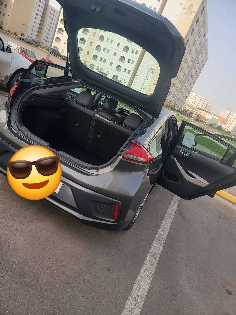 ايونك هايبرد ٢٠٢٢
تفويلة تمشيك ٩٥٠ كيلو
سيارة مواصفات بلو 
فولل عدا الفتحه 
بصمه 
رادارات 
اوتو هولد 
وضعيات قيادة سبورت + ايكو 
هاندبريك دكمه 
السيارة كلين من امريكا بدون حادث
وعندي بلعراق جاملغ ايمن امامي 
معمر نفسه وشبر بارد بنيد
ايرباكات بىدة فقط طاكه 
سيارة ماشيه ٩٣ الف ميل 
السيارة بيع ١٢٠ وبيهة مجال 
وترهم مراوس باقل محتاج فرق
***********
