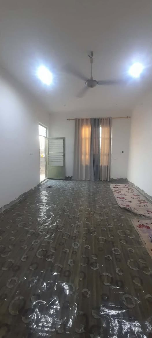 السلام عليكم..
بيت طابو زراعي سند 25 للبيع ❗️
ملاحضه (بناء بلوك سقف عكاده ، البتلو صب كونكريت )
محتويات البيت : 
المساحه :254
🔷غرف نوم عدد(2) 4*5
🔷صاله4*9 
🔷استقبال 4*7
🔷مطبخ4*6 
🔷طارمه كبيره 
🔷ترك +منور 
🔷صحيات داخلية +خارجيه 

الموقع 📍حي الكرار - نهاية شارع 30 على النهر 

للاستفسار 
***********
***********

أو مراجعه مكتب عبدالله الزبيدي للعقار

