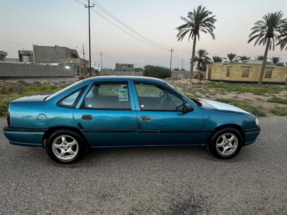 فكترا موديل 1993 رقم أنبار تحويل مباشر محرك 1800 جديد كير عادي جديد تخم تاير صدر حلو داخل جديد تراي حلو سياره مصبوغ عام اثر جراد بدون ضربه او گلبه سياره جاهزه كهربائيات كلها شغاله مال جناي السعر 27$ مكانها رمادي جويبه /***********
