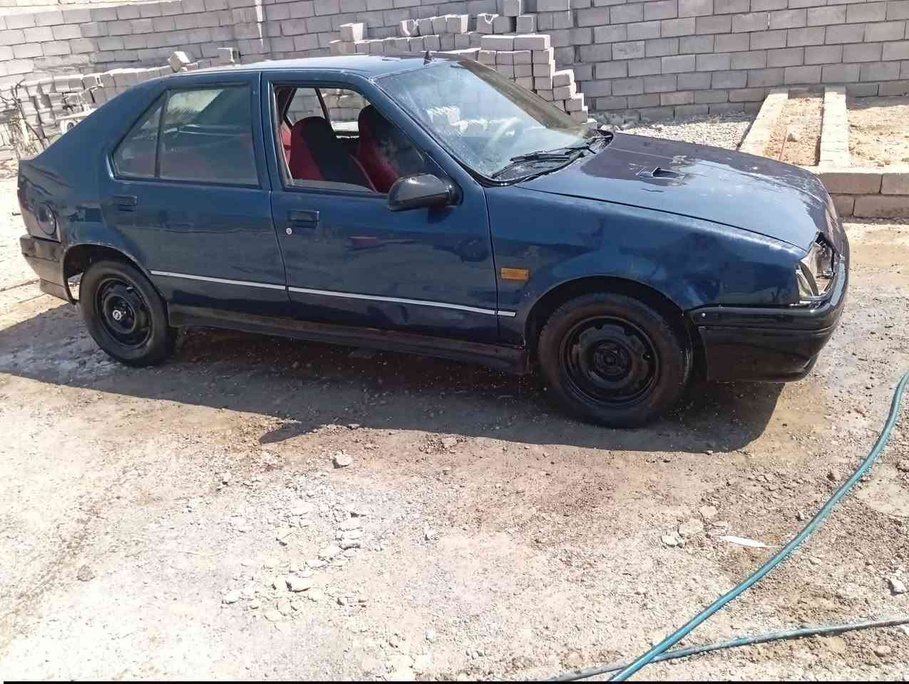 رينو موديل 1991 سنويه خضره مخصص رقم الماني وكاله من الشرعي بيهه بل شركاط  محرك وكير شرط وكهربائيات شغاله صدر امامي خلفي جديد  السياره مال بيت جاهزه  للبيع ب12وترهم مراوس اربع تواير جدد *********** حجم 19
