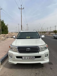 لاندكروز • ٢٠١٤ • ٨ سلندر