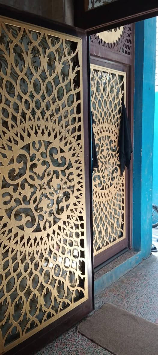 السلام عليكم بيت للبيع مساحه 100 دولار خلف جامع شاكر هندس مطلوب 16  ***********
@إشارة
