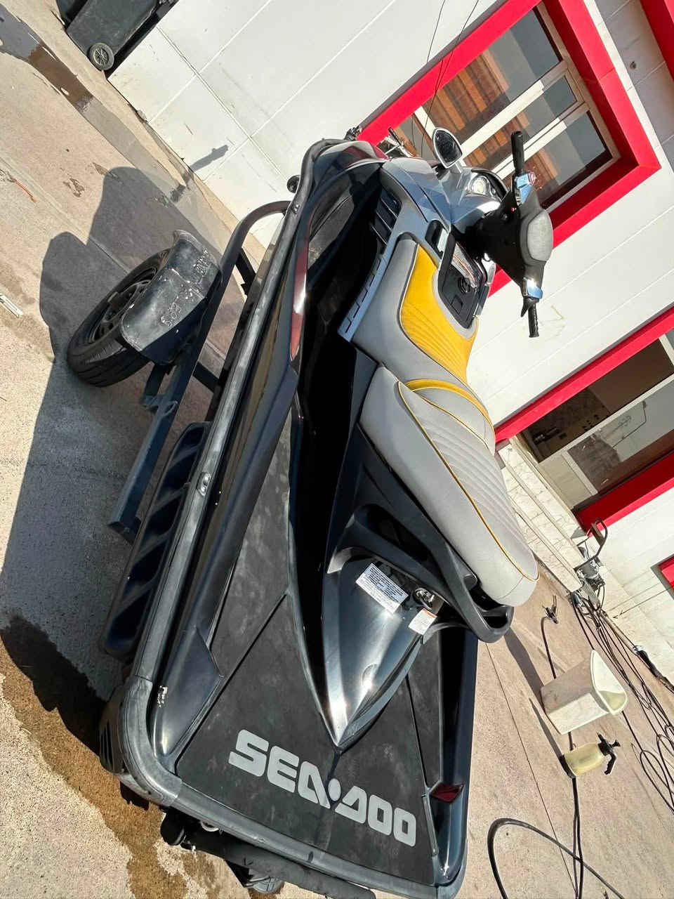 سیدۆ مۆدێل 2008، هێزی 215 HP (سوپەرچارج). شتێکی زۆر پاک و خاوێن ماوەتەوە، نرخەکەی زۆر گونجاوە و مامەڵەشی تێدایە. بۆ زانینی تەفاسیلی زیاتر و نرخەکەی، نامە بۆ واتساپ بنێرن، لە خزمەتدام:
📲 ***********

سي دو (Sea-Doo) موديل 2008، محرك 215 حصان (سوبرتشارجد). الجيت سكي كولش نظيف ووردة، والسعر كولش مناسب وبي مجال ومجالسة. للمزيد من التفاصيل والسعر، يرجى مراسلتنا على الواتساب وخادمكم:
📲 ***********
