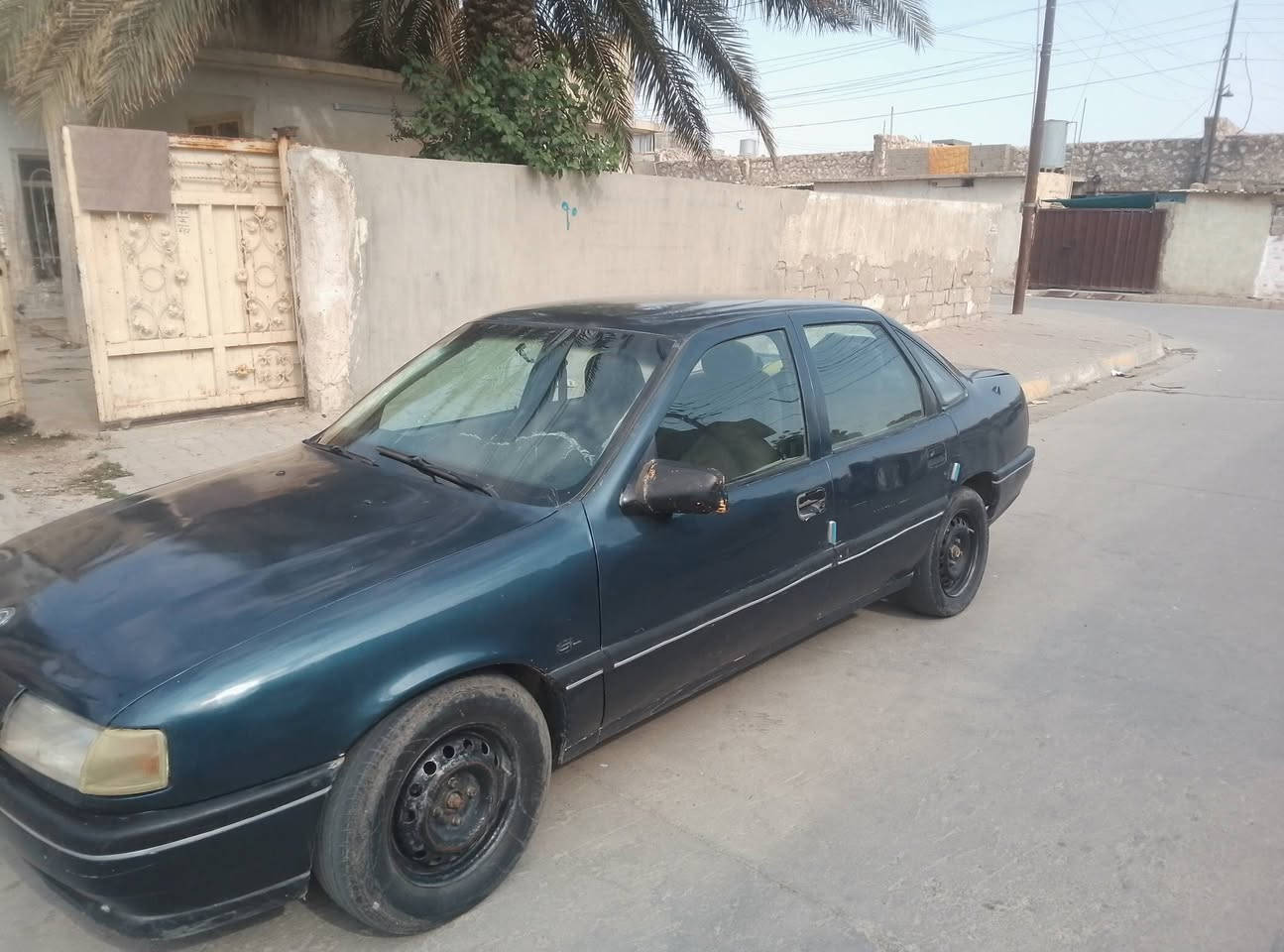 فيكترا • ١٩٩٢ • محرك ١٫٨