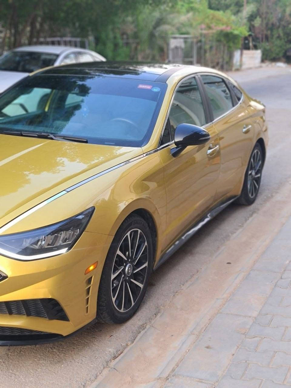 سوناتا مديل 20 فول مواصفات
بنوراما كشن كهرباء
 تدفئه كشنات وباقي مواصفات الفول
محرك 1600 تيربو 
رقم اربيل الجديد باسمنه هزه بعدهي جديده
صور الحادث مرفقه بيها جاملغ خلفي وباب خلف السايق وبالعراق صار بيها طخه باب السايق والجاملغ الامامي ونصبغن يعني 4 قطع
السعر 138 ورقه
مكاني النجف الاشرف
*********** النجف, العراق
