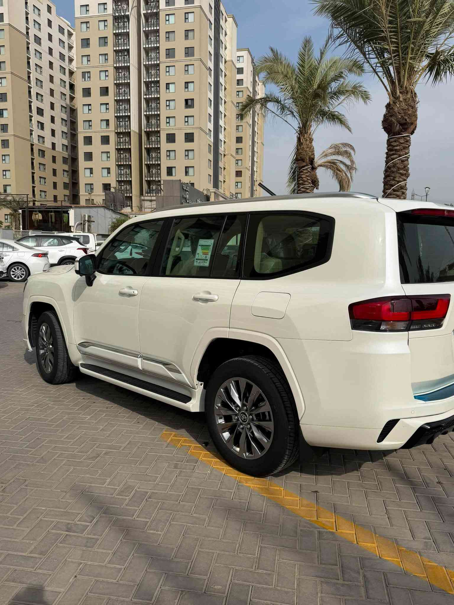 لاندكروز بريم • ٢٠٢٤ • ٢٧ ألف كم