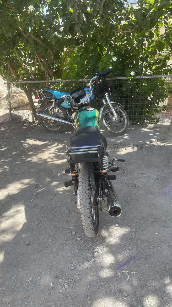 سلاوی خواتان لێ بێت ئەم گوڵە بۆ فرۆشتن مە کی نەی نامی و سۆنیک بە تێ کەڵی ماشەڵا زۆر بەقوەتە شانسی 2025 مە کینەی 2020 زۆر بە قوەتە بە شە رتی ئە وەی گێری 4 پئش هە لسینە سا نسی بە شەرت گیرو مە کینەی بە شەرت ژ.م ***********نرخ 450 هەزارو معامەلە
