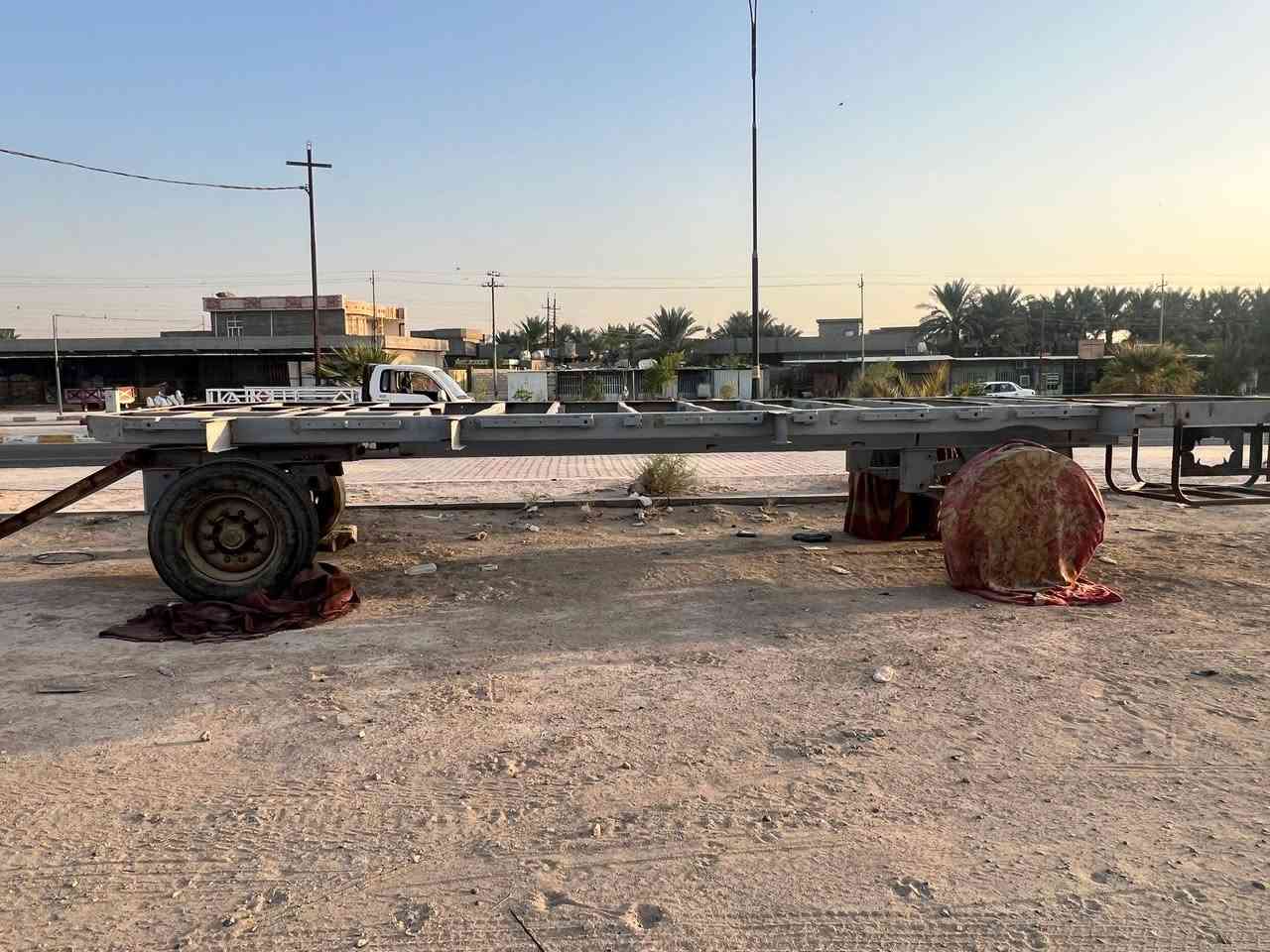شاصي للبيع 9*3 تواير 22.5   السعر3 مليون ونص   

مكانه الانبار عامرية الفلوجه.     

***********
