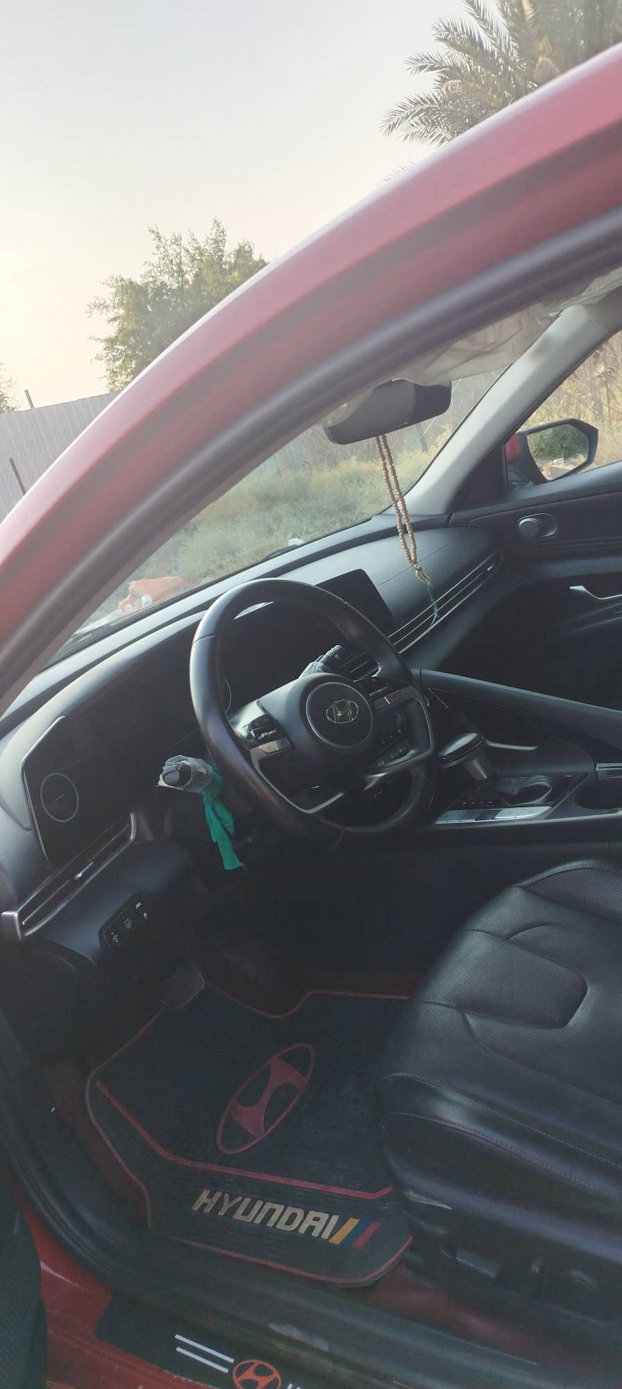 الانتره هايبر فول مواصفات 1/1 اعلى فئة
كير dct دبل كلج رياضي 
3 وضعيات قيادة سبورت نورمال سمارت
خزن ميموري مقاعد جلد تحكم كهرباء
رادارت امامي وخلفي وحساسات
تحكم ستيرن تثبيت مسار كروز سرعة
اشارة مري نقطة عمياء 
اضاءة داخلية ليد 64 لون جميع الجهات
تبريد تدفئة مقاعد
تبريدها ثلج كومبر يسر هايبرد لا يتعمد ع المحرك
بانوراما سقف ثانوي
سماعات bose محيطي
التفويلة  تمشي تقريبا 850
استيراد شخصي السيارة باسمي 
جديدة ومابيها اي نقص
السعر ١٣٦ 
مكاني بغداد 
*********** بيه وتساب وتصال
