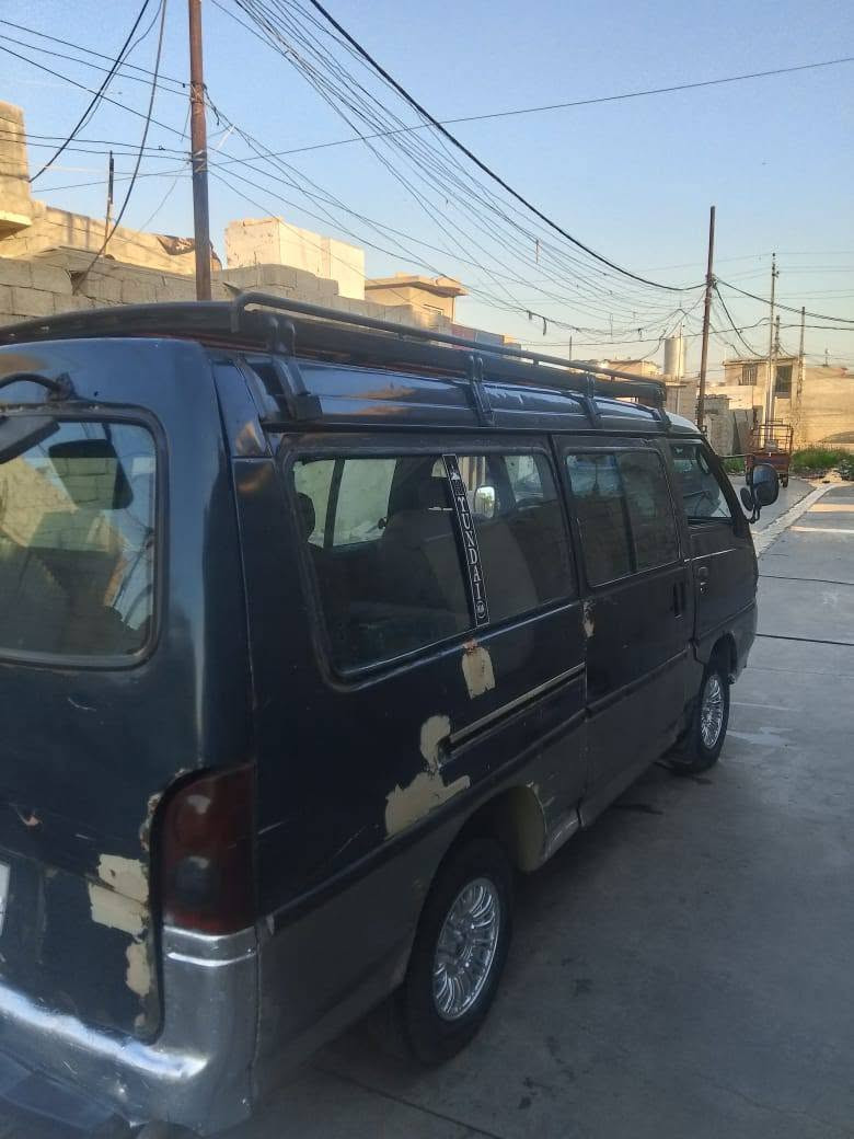كيه هوندا للبيع موديل 95 هيئه مصفره غرامات 250 رقم بغداد سنويه 28  محرك كير اكسن كل شي ما بين سعر 27 وبيها***********,,***********
