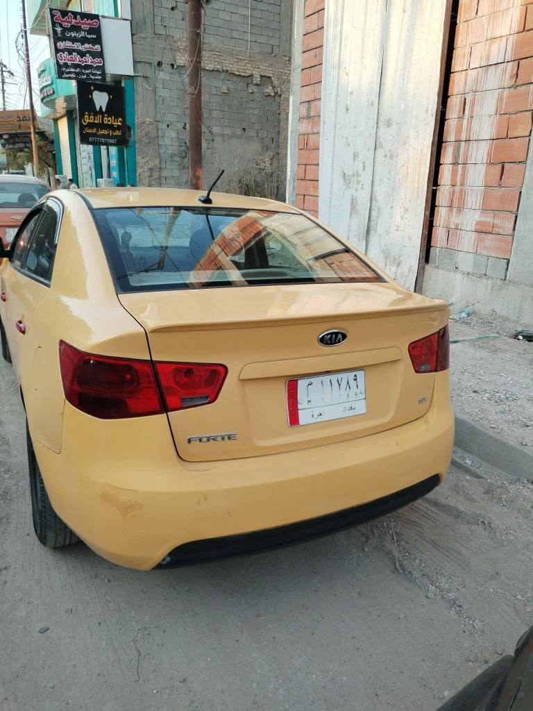 السلام عليكم فورتي للبيع  رقم بغداد سنويه لل٢٧
 موديل ٢٠١٣ امريكي ليبل واحد ظرر خشم البنيد فقط حتى  ارباك دركه ما طاك محرك ٢٠٠٠ دوش مكفول كير مكفول  تبريد تدفئة مكفول
 تخم تاير صدر امامي خلفي جديد 
سياره تحكم استرين جهتين اشاير مري شاشة كامره دواره 
منظومه غاز بيه 
السياره ما ناقصه اي شي كبل للشارع ربع ما تصرف عليه 
مصفره هيئة 
السعر 90 $ وبيه مجال بسيط 
مكان ديالى الخالص 
رقم الهاتف *********** بلاد, صلاح الدين
