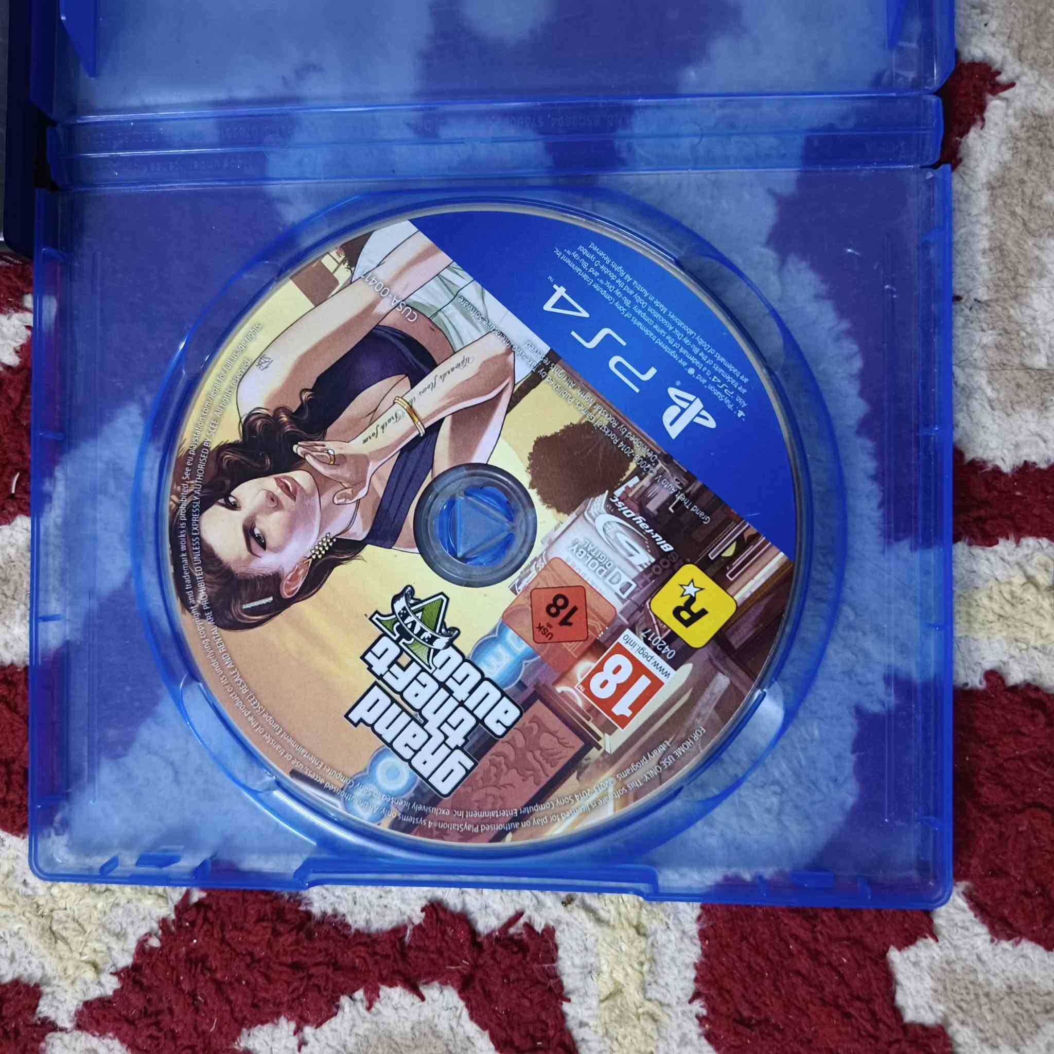 للبيع اقراص PS4 اصلية بدون اغلفة 

1. Red Dead Redemption 2 - بدون غلاف
2. Grand Theft Auto V - GTA 5 - بدون غلاف  
3. Uncharted 4: A Thief's End - 

السعر: 50 الف للـ3 سوا وقابل للتفاوض

الاقراص نظيفة 100% وشغالة

