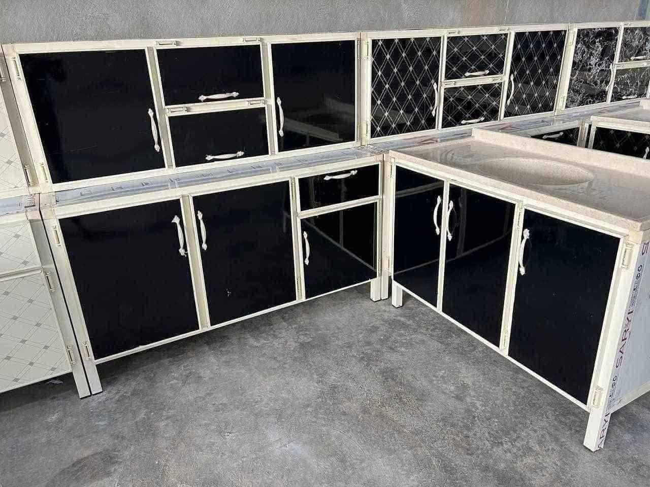 كاونتر المنيوم قياس متر ونص 3 قطع 

السعر 235 الف 

يتوفر توصيل لجميع المحافظات 

للحجز والاستفسار *********** 📞
