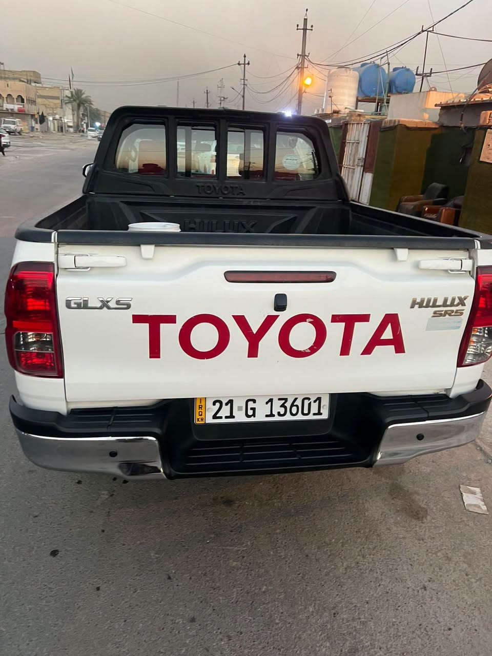 السلام عليكم هايلوكس ٢٠٢٠كويتي وكالة سيد نهرو فول مواصفات يدات مذهبة بصمة كامرة شاشة تبريد بيانو قطعتين  تبريد كير ومحرك كفالة السيارة جديدة بمعنة الكلمة بيهة شخوط بسيطةبل بدي فقط هوك خلفي تخم تاير دوشمة بلادية جديدة وتغليف ارضية السيارة ماشية ٥٥اشاير بلمري بيهة صبغ بسيط موضع بلمنشور السعر278 وبيهة مجال  ***********
