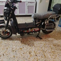 مطور • ثلاثي • واتساب