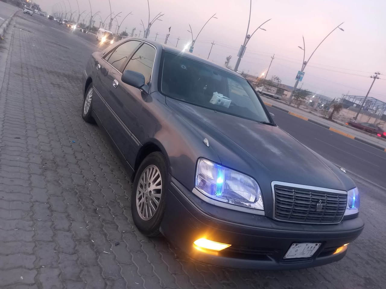 سلام عليكم ملكة 2005معلاية رقم بصرة صدامي 
بيها معاملة كامل هزة جديد صاعدة ومصور وصولات كامله فقط باقي ت دفع الكمرك سيارا جديدا جاهزه تخم تاير محرك كير تبريد ثلج سيارا مال جناي سعر 85وبيها مجال حك الجية
عنوان البصرة شراي ***********للبيت او مراوس شنو عدك مراوس
