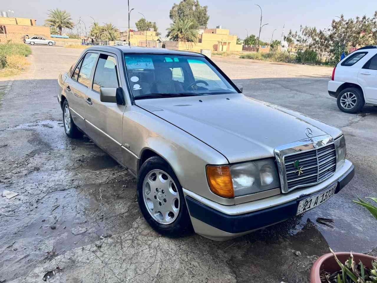 سلام عليكم مارسدس للبيع موديل 1987 للبيع محرك في في تي حديد كير محرك بدون صرف بدون بخار تبريد سنويه جديده محدث 1992تلسعر 40 بيها محال *********** عنواني شرقاط شرط التحويل
