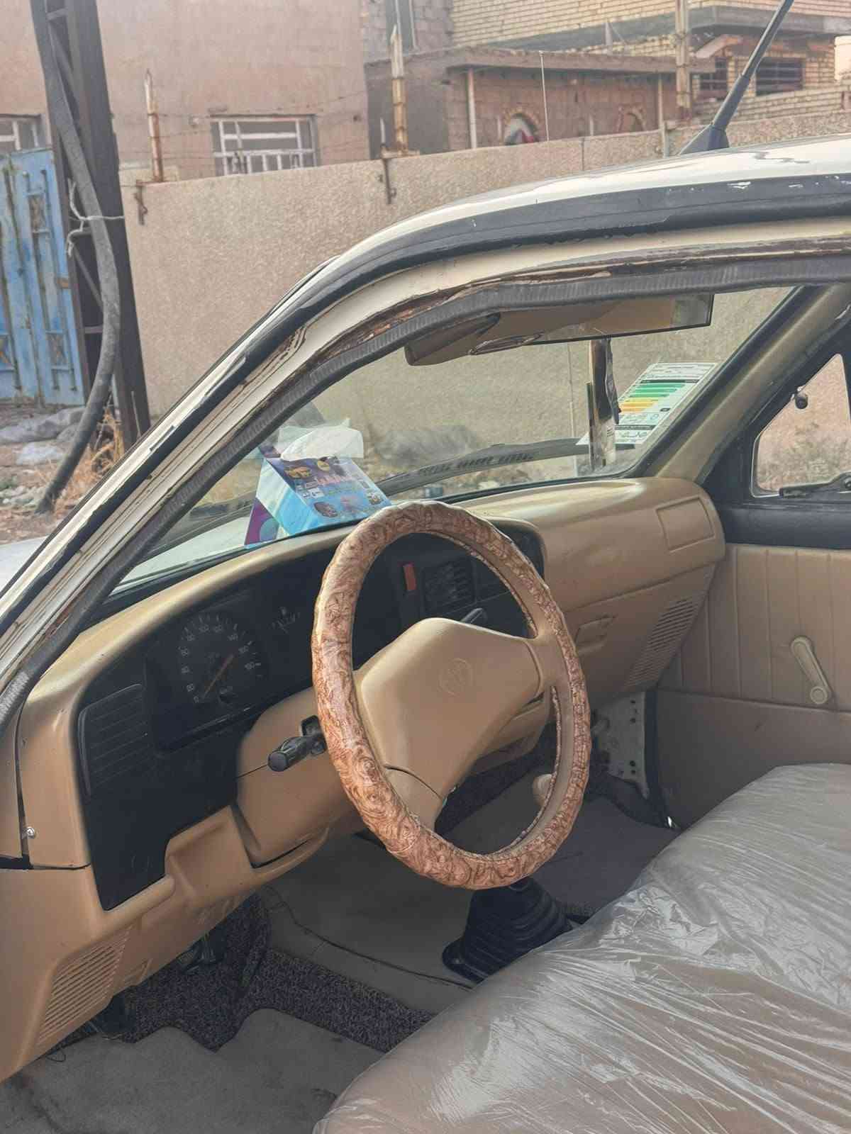 السلام عليك
بيكم موديل 90بغداد الماني سنويه نهايته 27 بغداد محرك كروسيده خمسه كير بيته بدايه تنقيص دهن سمكره وصبغ قبل 5اشهر محدثه 1997دوشمه جديده داخله كان ازرق حدثته صحراوي  شريط 97تخم تاير كهربائيات كله شغاله حداديه صدر جدبدسنويه عاج غلاف بدي صغ جديد شواصي مكفوله جام يصعد و ينزل صفحتين كيجات حماوه وطوافه بانزين وكيلو متر شغال رايده ((57))ورقه سكني بغداد الراشديه حي الانتصار  هاتف ***********
