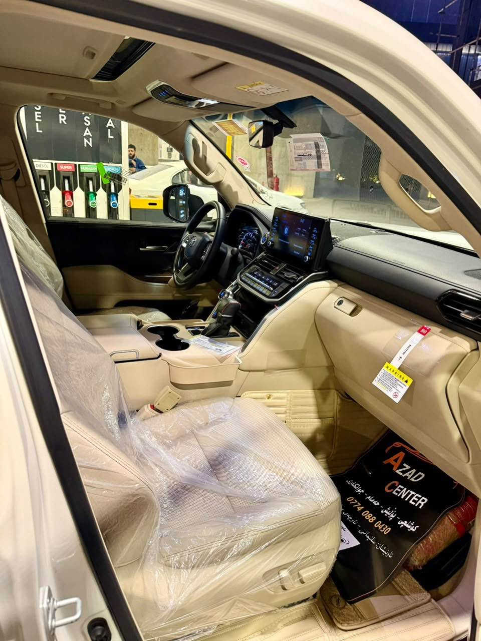 Toyota land Crusier GXR 2022 
‎تۆیۆتا لاند کرۆزەر مۆدێل2022
                                                    سفری شەریکەی ساز 
                                      کامل سێرڤسی شەریکەی بۆ کراوە
                                                    
‎ سەیارەکە بێ بۆیاخە دەعامی بۆ دەعامی بەشەرت
‎بۆیاخی نیە،سارد نیەشوخت نيه
‎مواسەفاتی :
‎بەصمە، درگا بەصمە، کوشن جلد.  ناوزەرد سڵاید، تبرید مرکزی ،برێک بصمە،
ئۆتۆ هۆڵد،،  
‎ ئاوێنە کارەبا هەردوو کوشنی پێشەوە کارەبا
‎ بەخی ئاو  سەلاجە، ٣شاشە سنوق جەک
‎ بلاجکتۆر ئاوێنە ئیشارەت…چەندین مواسەفاتی تر
                                                     
كم43 ڕۆشتوە
‎سەیارەکە سفرە 
‎گێڕ و مەکینەی بەشەرت 
‎سەیارەکە شوێنی لە سلێمانیە
                                                            ***********
623 $$$ السليمانية, العراق
