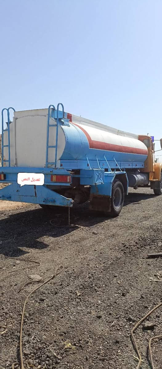 السلام عليكم
اسكانيا للبيع رقم نينوى
مسطره بسمي شرط التحويل موديل ٦٦ محرك أوربي ثلث كورات  
السعر 12.5 مليون وبيها مجال 

 رقم الهاتف
*********** واتساب 
***********
