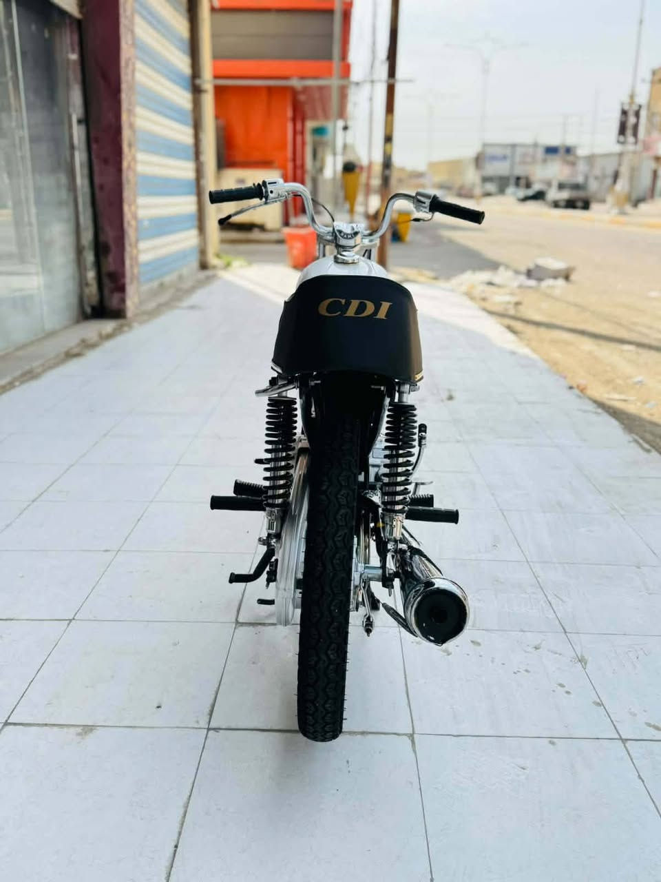 دراجه للبيع اوراق اصولي شاصي بارت تعمير جديد 26 دراجه مامفتوح تفليس مافيلسه كفاله عامه تجي تفحص وين ماجان السعر 775 شراي يتصل عل رقم/ ***********
