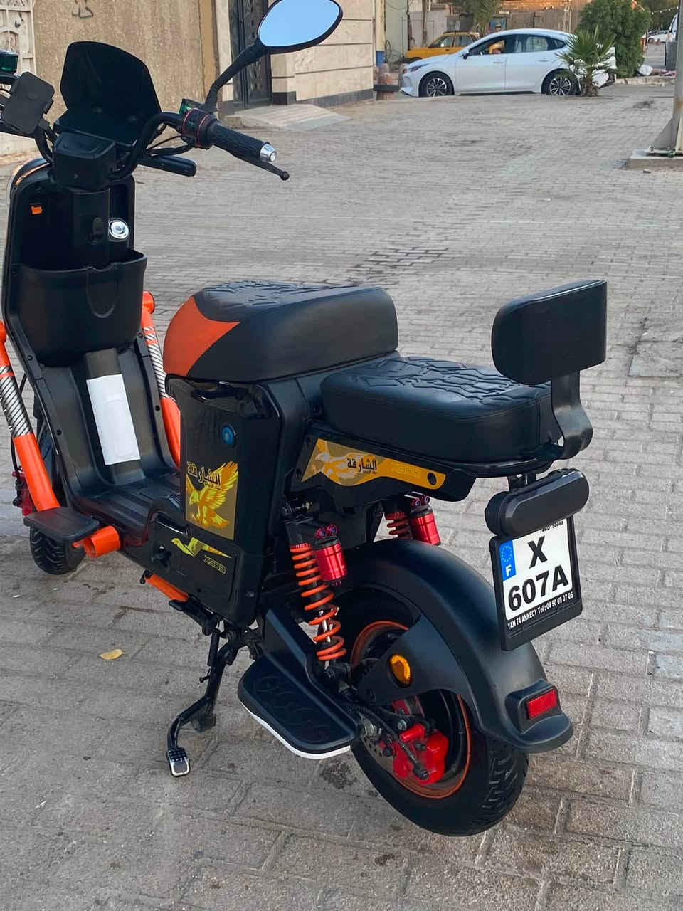 سلام عليكم دراجه شحن x900  البطاريات ٣٢ أمبير ولي الكبار يجي وياها بصمتين سويجين كارتين الدراجه ماصارلها 
 شهر وياها جادر ومريات و ستاند موبايل ملفها 2000 
٤ سرع بيها بلوتوث بيها تشغيل عن بعد بيها   نضام  بك سلتها موجوده. مكاني بغداد مدينه الصدر سعرها 550 وبيها مجال رقمي ***********

