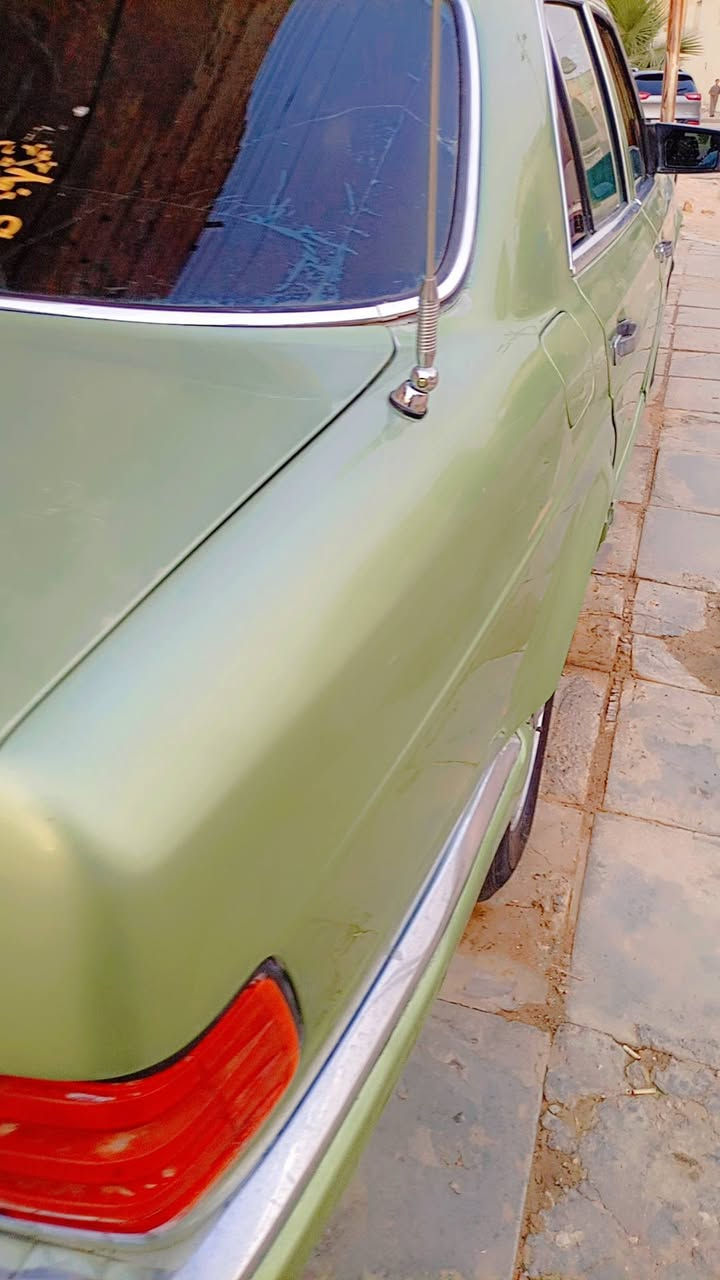 السلام عليكم مارسدس جانبوا موديل 90 محوره بطه دياكوا تبريد حداديه نظيفة تخم تاير كهربائيّة كامله سنتر لوك رقم بغداد سنويه لغاية 26 المكان ناصريه مركز السعر 50 رقم التلغون
*********** والخاص موجود
