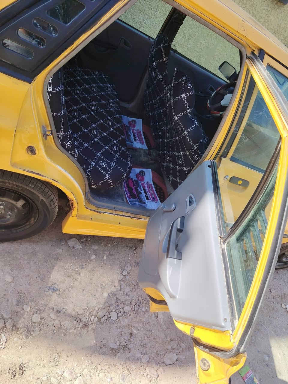 سلام عليكم سايبة موديل ٢٠١٠ مصفرة هية وغرامات بأسمي تحويل ثاني يوم ارقام انكليزي سنوية ٢٠٢٧ كير ومكيني مال كية برايد كير خير من الله المكينة بدايت تبخير كهربايات كاملة تخم تاير جديد صدر جديد باتري جديد صاله اسبوع  تدفة شغالة تبريد بس الراديتر مزروفة بلكات وايرات نوزلات جدد غرفتهة كلش حلوة سيارة خير من الله السعر ٢٠ وبيهة مجال  *********** واذا اكو مراوس باوتو ماتيك نضيفة حتة لو انطي فرق مكان بغداد الراشدية مال الحسينية وشغلي بصليخ شارع الستمية وين متحب تجي كل الهلة
