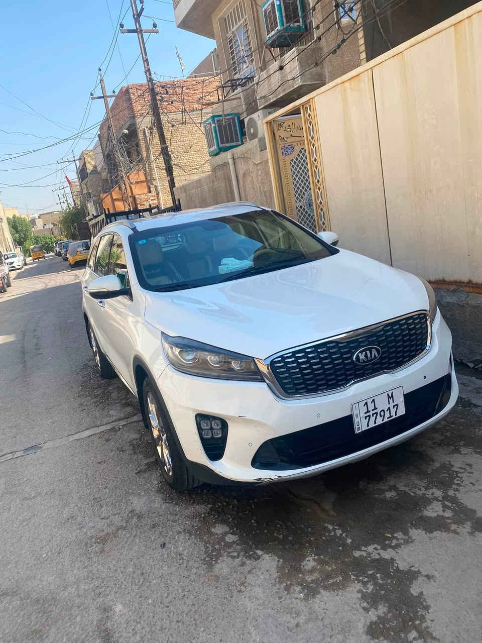 السلام عليكم كيا سورنتو 2019 فول مواصفات ما عدا البانوراما 7 راكب مكينة 6ماشية 130 كفالة عامة ما عدا بارد بسيط بالباب الخلفي موضح بالصورة 
السعر 230  وبيها مجال قليل 
***********
