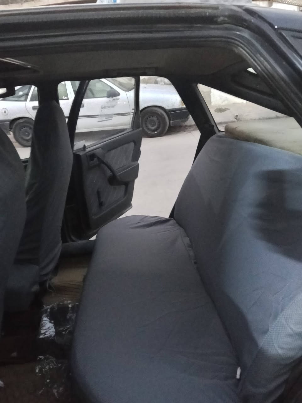 اوبل فكترا 89
حجم 18 

كير محرك شرط
كير عادي  

دفتر بانزين 

صبغ جماليه حزام  فقط سياره كلش حلوه من صدر من دبل من كشي ما ناقصه 

سعرها 31 بيها مجال بسيط 

مكان كركوك اتصل وتدلل ***********
