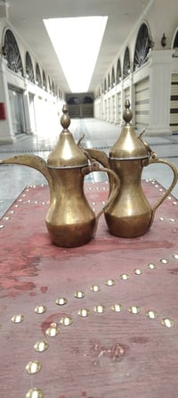 دلال • قديم • مختم