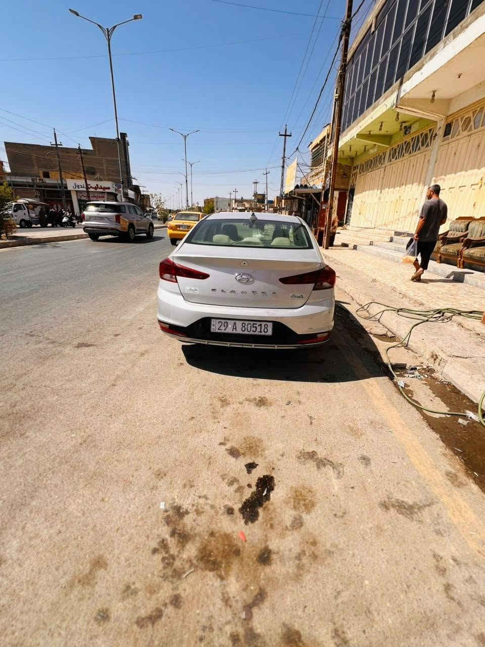 السلام عليكم النترا موديل 19وارد امريكي محرك 2000دوش كير اي تي مواصفات نقطه عمياء تحديد مسار شاشه انذار مري جانبيه تحكم ستيرن جهتين حادث مثل ماموضح بلصوره حادث بسيط جداً والسياره ليبل 1 السعر 128وبيهه مجال 
*********** هزه جديده سنويه 2031 سياره باسمي

نص مكتوب في الصور:
- الرئيسية / فهرس / HYUNDAI / HYUNDAI ELANTRA 2019
- HYUNDAI ELANTRA SEL 2019
- GRAY, VIN: KMHD84LF8KU741232
- يبدأ ويقود
- المحرك قيد التشغيل
- HYUNDAI ELANTRA S GRAY, VIN: KMHD84LF8KU
- HYUNDAI ELANTRA SEL 2017
- GRAY, VIN: KMHD84LF8KU741231