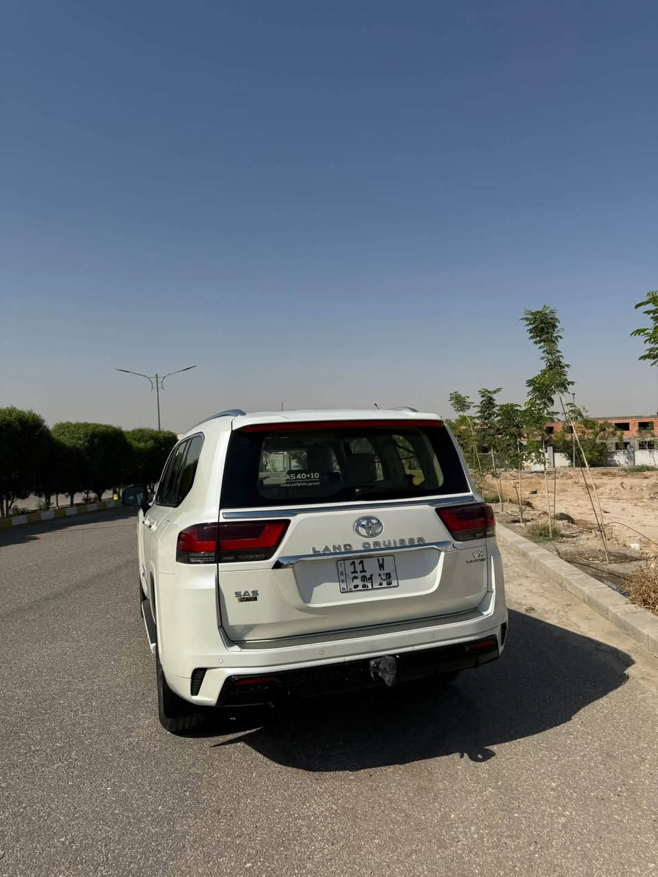 تويوتا لاندكروزر 2024 VX لمتد
ضمان SAS وكفالة عامه
ماشية 32 الف
 مغلفه ppf
محرك 6 سلندر 4000 تنفس طبيعي
سلايد
بصمة ودخول ذكي
تشغيل عن بُعد
هاند بريك كهربائي Auto Hold 
مانع تصادم مع بريك تلقائي
 كوشنات جلد كهرباء
ميموري لكوشن السائق
تدفئة وتبريد الكوشنات
3 شاشات أصلية مع Headphones
تبريد بيانو
نظام صوت JBL
حساسات أمامية وخلفية
دفلوك ونظام زحف
دركسون جلد وصاج مع تحكمات
صندوق كهربائي
LED ثلاث عدسات
إشارات وDRL وBack Light LED
مرايا تعتيم ذاتي
إيرباكات وأنظمة أمان كاملة

باقي الموصفات معروفه 

سعره 760$

رقم ***********
