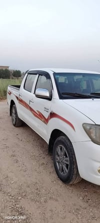 هايلوكس • ٢٠١١ • رقم بغداد