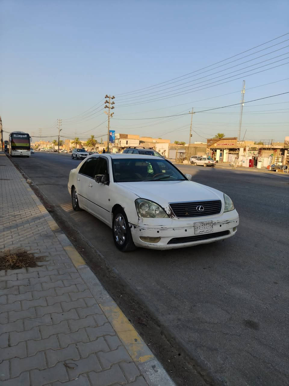 السلام عليكم اخوان 
لكزز LS430
مديل 2002 
فول مواصفات 
خزن ميموري 
چوبلس جدد هستوني شادهن
بيبان وجنطة شفط 
مري شفط 
بردة خلفية 
ويل نيكل اصلي 
تدفئة وتبريد بالكشنات 
مضخم صوت بلاد 
كشنات وستيرت كهربائية 
محرك بل چيس وكير جديدصار فترة من شادهن
حدادية خير من الله
السيارة عوزها ترتيبات 
الي تعجبة السيارة بي خير ويدلل 
السيارة بيع او مراوس حسب القناعة ‏السعر75 وبيها مجال
‪***********‬‏
