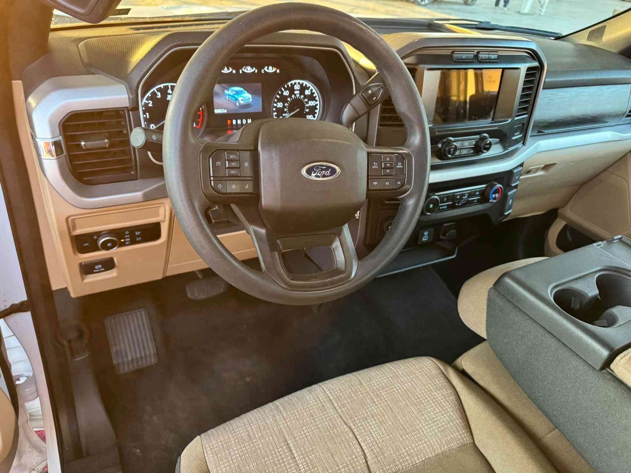 Ford F150 2023
لايتات عدسه شاشه كاميرا تحكم ستيرن 
ماشيه 60 الف ميل 
محرك 5.0 v8 
كير محرك شرط 
قطعه وحده صبغ بدون دواخل بدون ايرباك 
مكان السياره سليمانيه 
سعر 245 ورقه 
***********
