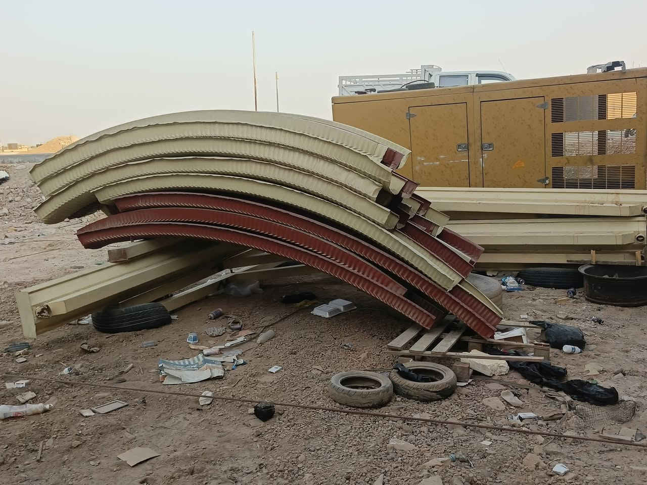 سقيفه كي سبان للبيع الطول 12 متر والعرض 4امتار الشراي يتصل***********
