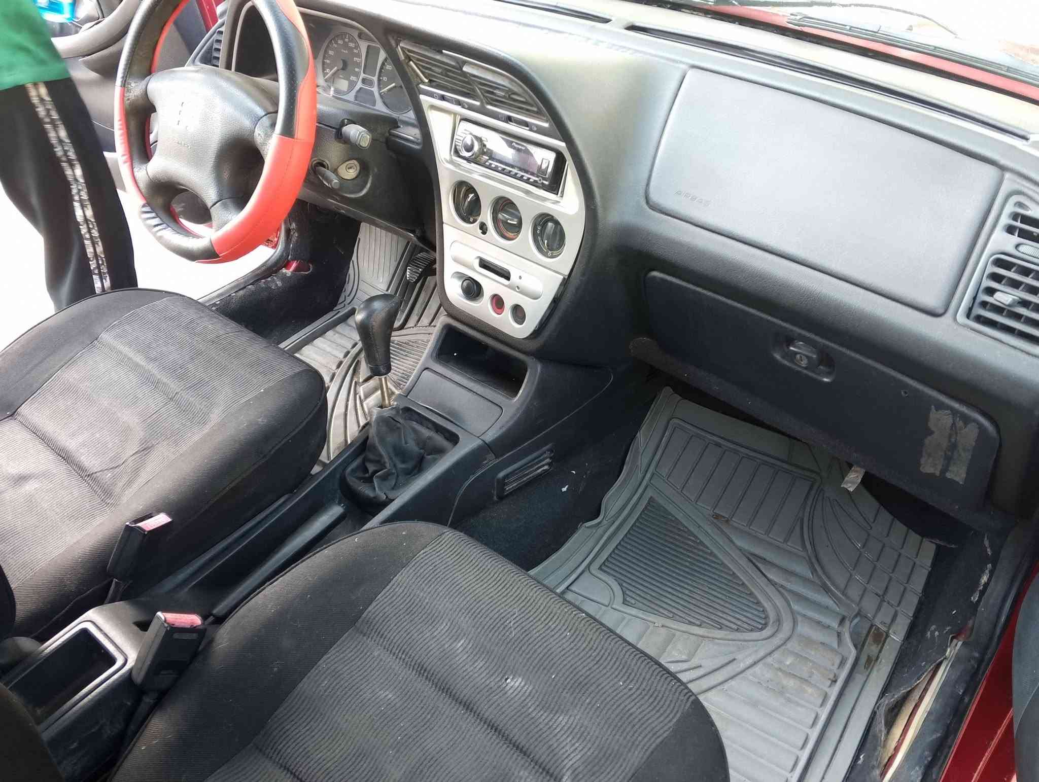 السلام عليكم للبيع بيجو 306 موديل 2002 رقم انكليزي بيها صبغ جاملغ خلفي تبريد بوري مكسور مشط ستيرن جديد تخم تاير جديد السعر 29 أو بيها مجال بسيط حك الجيه مكان السياره كراده شارع الصناعه رقمي ***********

