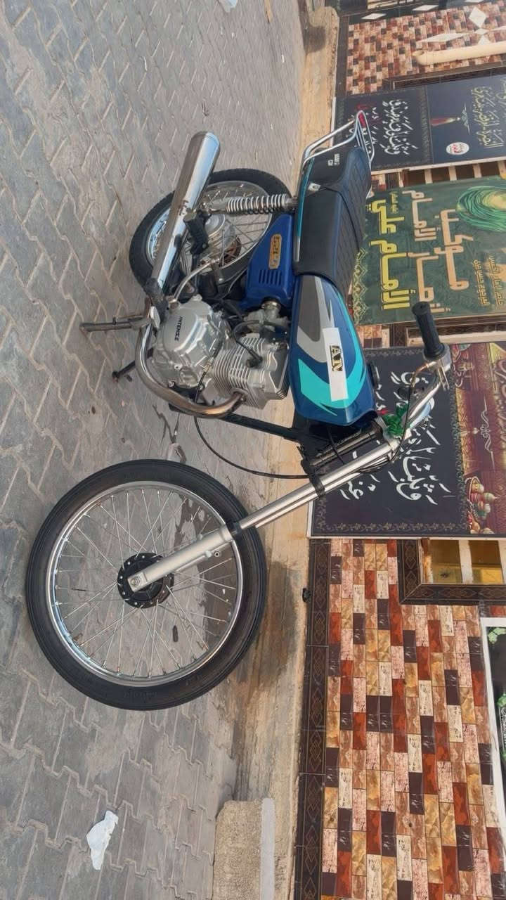 سلام عليكم من رخصت الادمن دراجه البيع مكينه مامفتوحه
السعر 600رقم الهاتف واساب فقط***********
