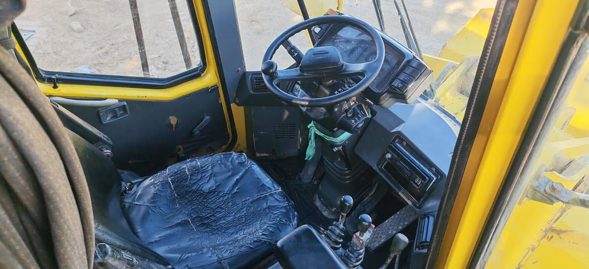 ٨٠ دور ليبر هايدروليك مكفولة رقم قادسية اصل ٢٠٠٣ اتصال ***********
