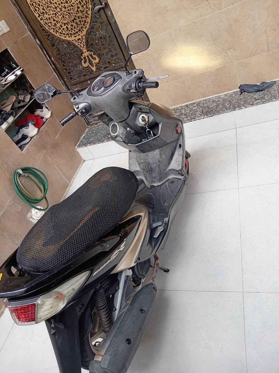 سلام عليكم

سكنس فحل طلاعيات نوزل 

مكينه بلاد ما مفتوحه

مكان بغداد زعفرانيه

الدراجه خير من الله 

نكره سلف 

تايرات جدد 

كهربائيات كامله اشاير لايتات عالي ناصي 

شلعه معدل فول امانه الله 

دشبول شغال كامل 

السعر 650وبيهه مجال لشراي 

الاتصال ***********
