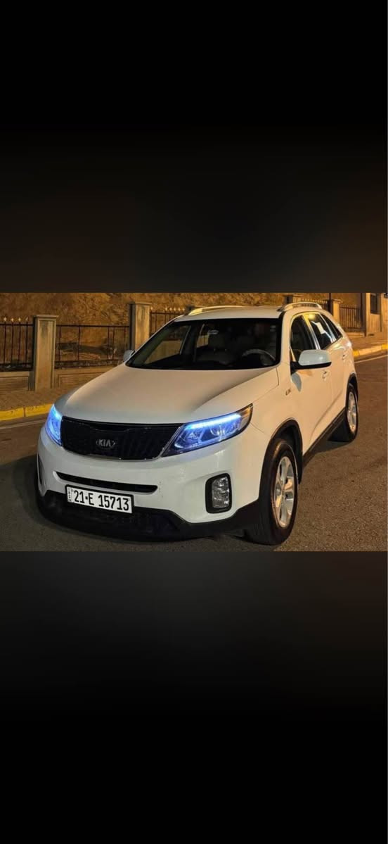 KIA SORENTO 2013
کیا سۆرینتۆ ٣٠١٣
سەیارەکە زۆر خاوێنە ماشاءالله  هەزەی نوەێە ڕەقەموو سەنەوی تازایە  2 پارچەی بۆیاخە بێ ناوو گرتن بێ ئێڕباگ هەموو گیانی بەشەرتە  160,000 km  ڕۆییە زۆر خاوێنە و ماڵی دۆستە  گێڕو مەکینەی بەشەرتە  
یەک دەستەو بەناوی خۆمانەوەیە 
کۆبۆنی بەنزینیشی لەگەڵایە 
ژمارە مۆبایل: ***********
ژمارە مۆبایل: ***********
نرخ :147 گەڵاو مامەڵەیەکی کەمیشی تێدایە كويسينجاك, أربيل
