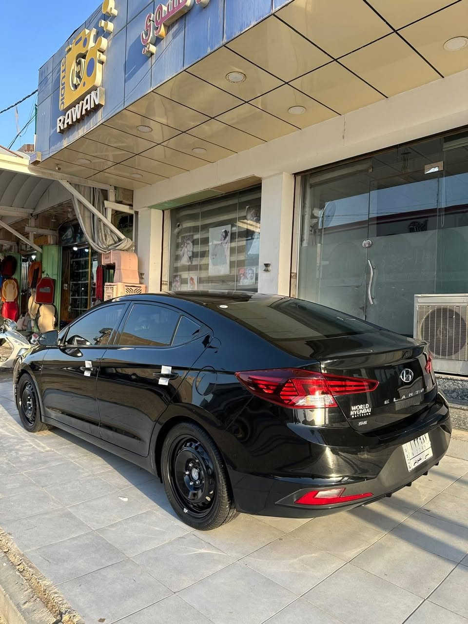 سلام عليكم النترا للبيع مديل 2020 ضربتهه بس بنيد معوقين باقي خمس اشهر وتصير حره حلوه وجاهزه من كلشي ***********
