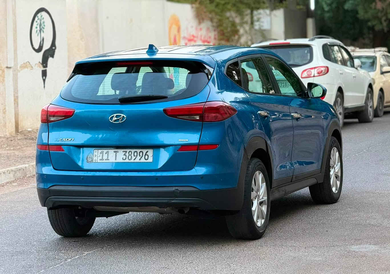 سلام وعليكم 
توكسان 2019 
وارد امريكي 
بدون ارباك 
شاشه كبيره 
ويل كب 
تحكمات جهتين 
الرقم : بغداد بسمي 
الضرر : طخه بونيد وصندوق شرط بدون دواخل 
المكان : بغداد / الصليخ 600 
السعر : 132  
اللاستفسار : ***********
